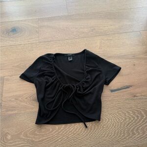 Forever 21 Black Tie-Front Crop Top